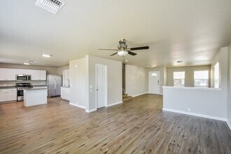 10943 Palomino Bluff in San Antonio, TX - Building Photo - Building Photo