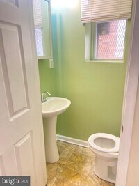 538 N Pulaski St photo'