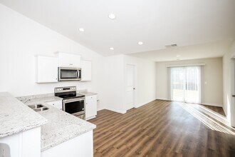 472 Conifer St in Sumter, SC - Building Photo - Building Photo