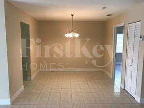 21102 SW 97th Pl in Cutler Bay, FL - Building Photo - Building Photo