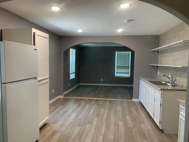 1726 Sherman St in Corpus Christi, TX - Building Photo - Building Photo