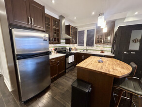 36 Coxwell Av in Toronto, ON - Building Photo - Building Photo