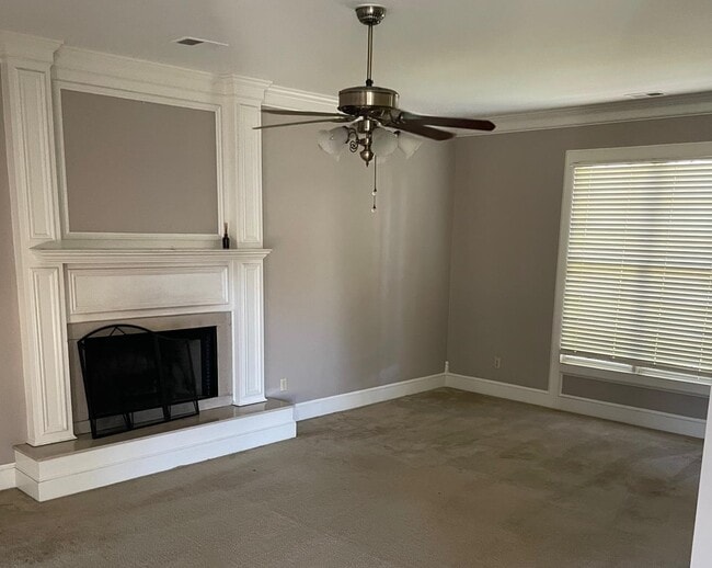 333 Songbird Rd in Collierville, TN - Foto de edificio - Building Photo