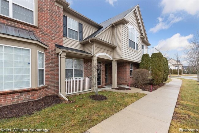 47655 Pembroke Dr in Canton Township, MI - Building Photo - Building Photo