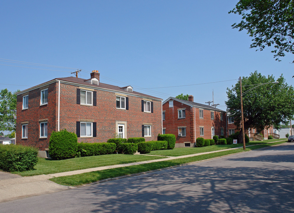 37-45 S Wright Ave in Fairborn, OH - Building Photo