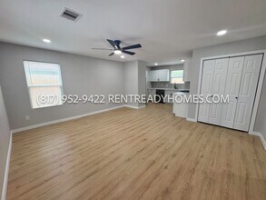 6843 Hopper Rd in Houston, TX - Building Photo - Building Photo