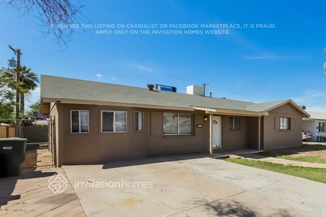 7817 W Clarendon Ave in Phoenix, AZ - Building Photo - Building Photo