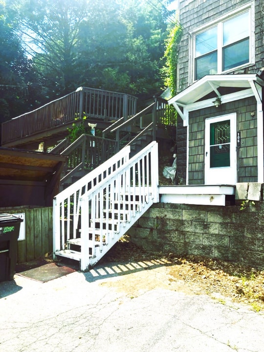 106 Ruskin Dr, Unit Unit 1 in Altoona, PA - Building Photo