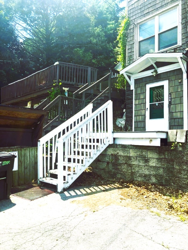 106 Ruskin Dr