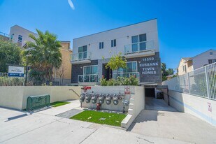 14550 Burbank Blvd in Los Angeles, CA - Building Photo