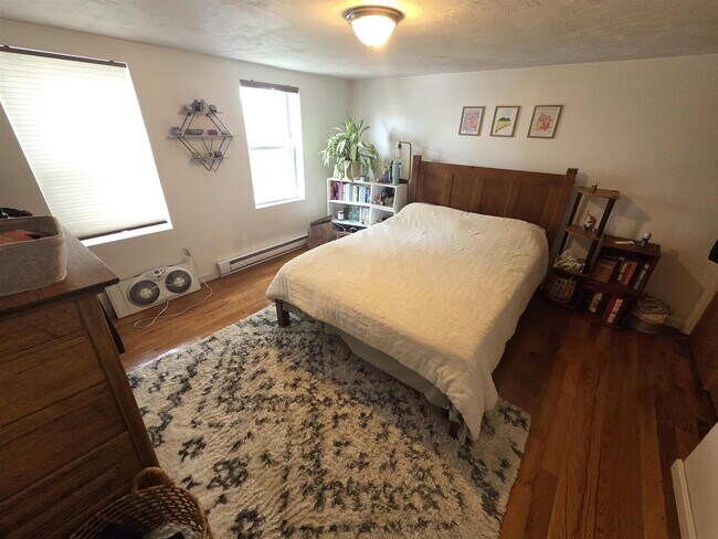 5 8th St, Unit 2