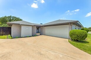 4349 Altamesa Blvd in Fort Worth, TX - Building Photo