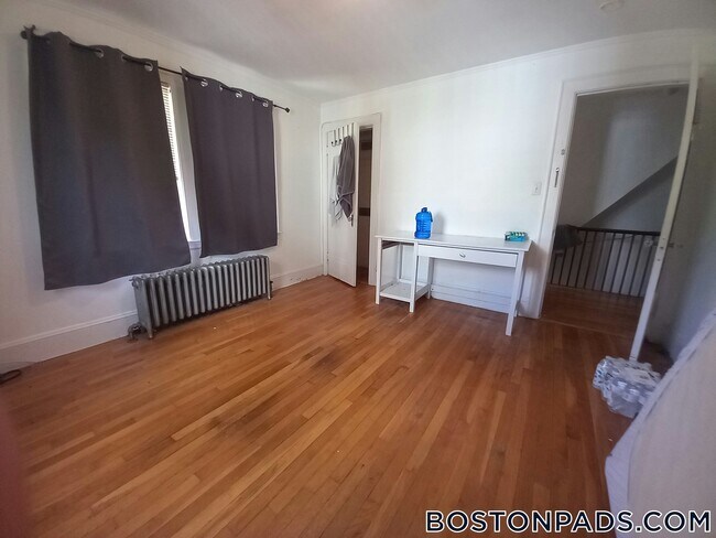 116 Lake St in Boston, MA - Building Photo - Building Photo
