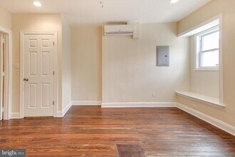 4639 Umbria St in Philadelphia, PA - Building Photo - Building Photo
