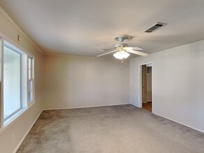 609 Perry Dr in Fort Worth, TX - Building Photo - Building Photo