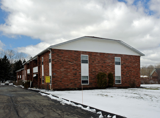 12834-12836 State Rd in North Royalton, OH - Foto de edificio - Building Photo