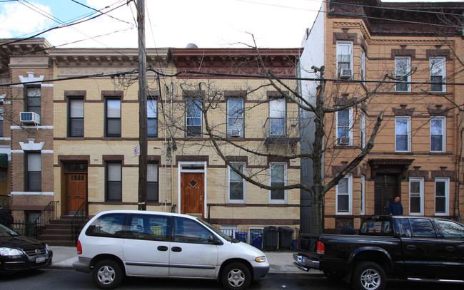 60-66 Catalpa Ave in Ridgewood, NY - Building Photo - Building Photo