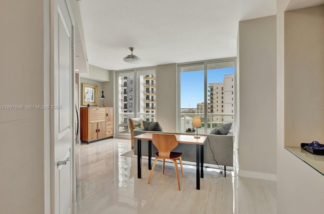 315 NE 3rd Ave in Fort Lauderdale, FL - Foto de edificio - Building Photo