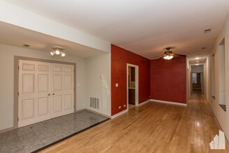 1835 N Winchester Ave in Chicago, IL - Building Photo - Building Photo