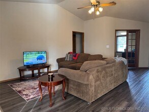 14518 S Maple Ave in Glenpool, OK - Building Photo - Building Photo