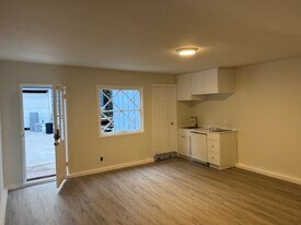 4105 Stone Canyon Ave in Sherman Oaks, CA - Building Photo