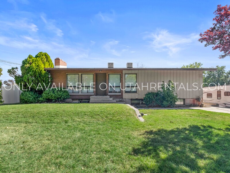 6773 S 1300 W in West Jordan, UT - Building Photo