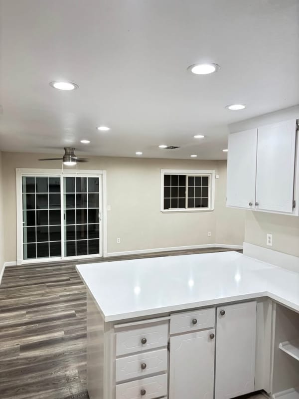 6522 Village Green Dr