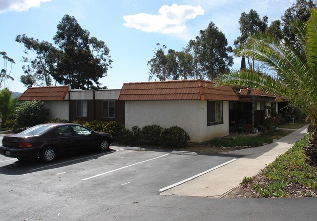 233-273 Padua Hills Pl in San Ysidro, CA - Building Photo - Building Photo