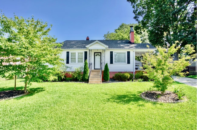 property at 8 Westbrook Dr