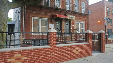 1077 Hegeman Ave in Brooklyn, NY - Building Photo - Building Photo