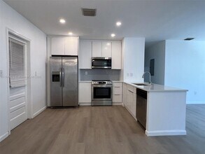 3624 Oak Ave in Miami, FL - Building Photo - Building Photo