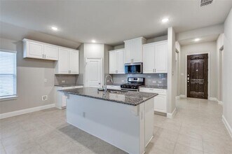 5908 Aster Dr in McKinney, TX - Building Photo - Building Photo