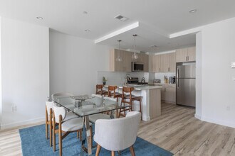 313 Jackson St in Hoboken, NJ - Building Photo - Building Photo