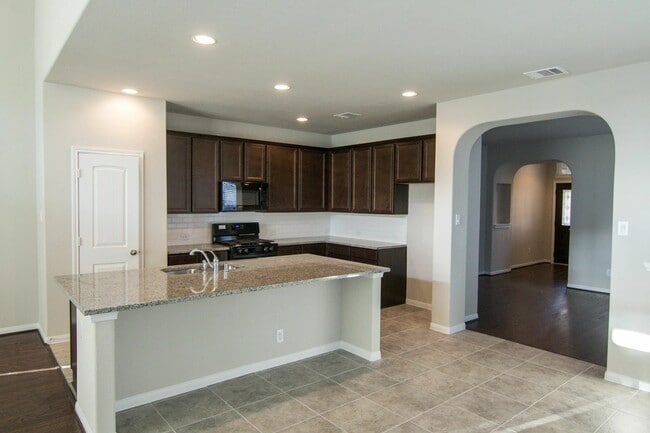 618 Cypress Creek Ln in Richmond, TX - Foto de edificio - Building Photo