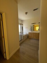10115 Secret Rose St in Bakersfield, CA - Building Photo - Building Photo