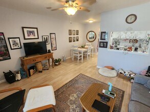 3280 Cynthia Ln in Lake Worth Beach, FL - Building Photo - Building Photo