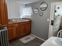 443 E 28th St photo'