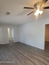 2302 Robert Dr in Gulfport, MS - Building Photo - Building Photo