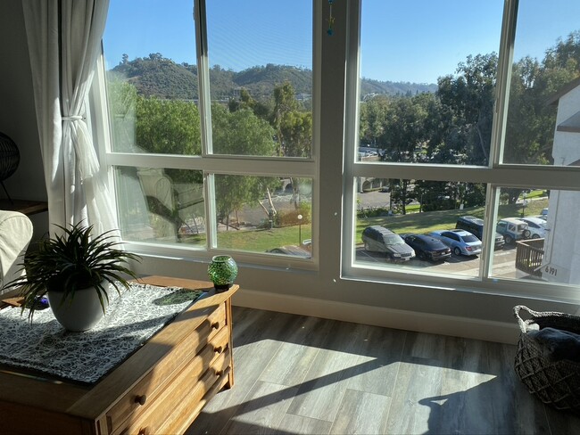 6171 Rancho Mission Rd in San Diego, CA - Building Photo - Building Photo