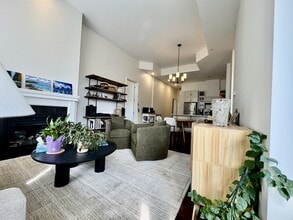 235 Patterson Ave in Ottawa, ON - Building Photo - Building Photo