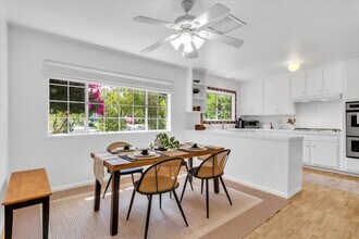 23223 Canzonet St in Woodland Hills, CA - Building Photo - Building Photo