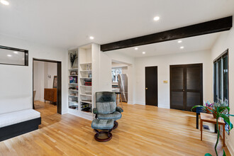 5448 Kipling Rd in Pittsburgh, PA - Building Photo - Building Photo