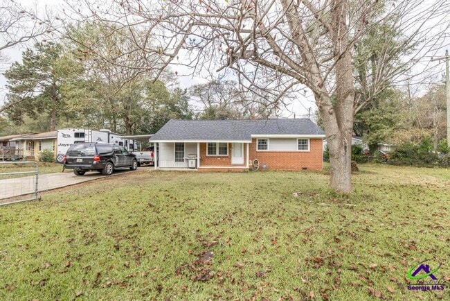 property at 100 Ravenwood Way