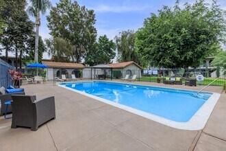 Vio Cerritos in Cerritos, CA - Building Photo - Building Photo