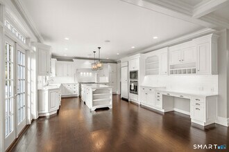 93 Mansfield Ave in Darien, CT - Building Photo - Building Photo