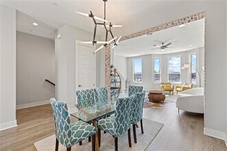 313 N Mill St in Lewisville, TX - Building Photo - Building Photo