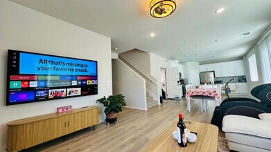 1121 Tropic Ct in Redlands, CA - Building Photo - Building Photo