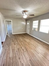 72 E 33rd St in San Angelo, TX - Building Photo - Building Photo