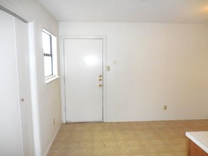 601 Wolftrap in Denton, TX - Foto de edificio - Building Photo