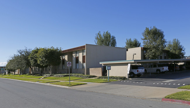 Plaza Apartments in Salinas, CA - Building Photo - Building Photo